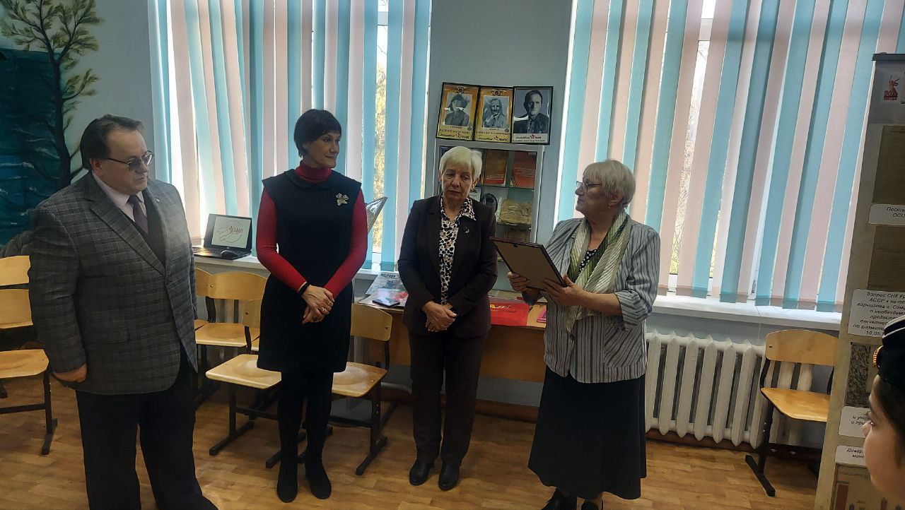 5ce0e6ef e051 4fd5 89e0 06a0c1f4c741