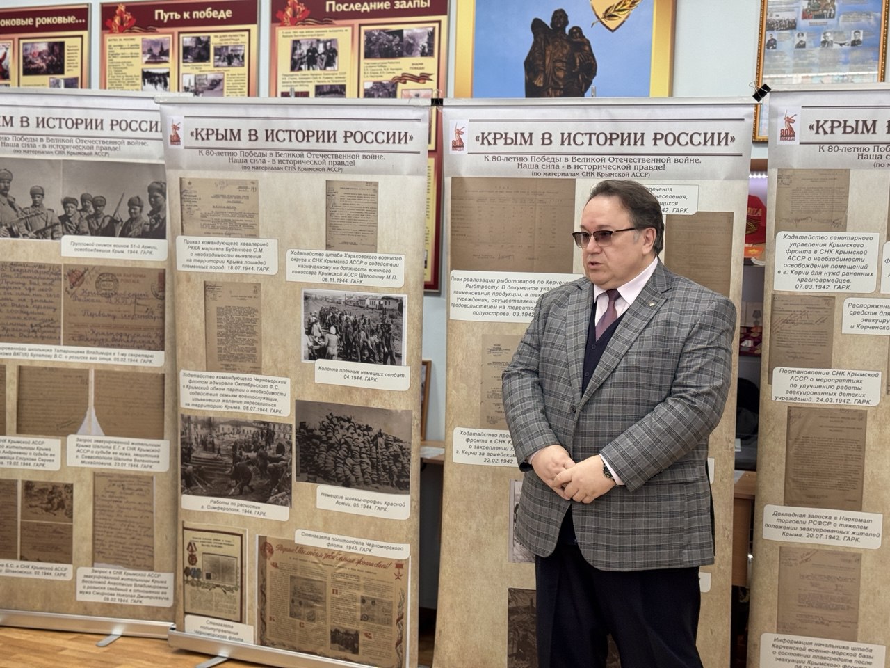 photo 5366296362451930949 y